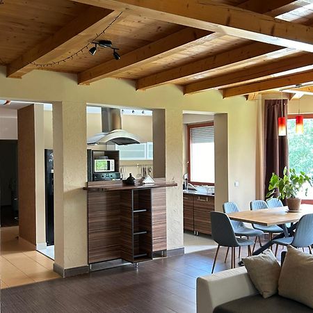Bb Szabo Villa Balatonboglár Buitenkant foto